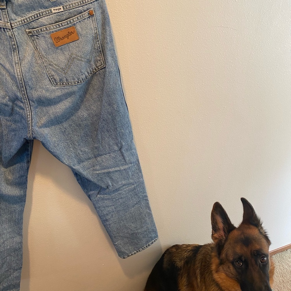 oversized wrangler light wash jeans